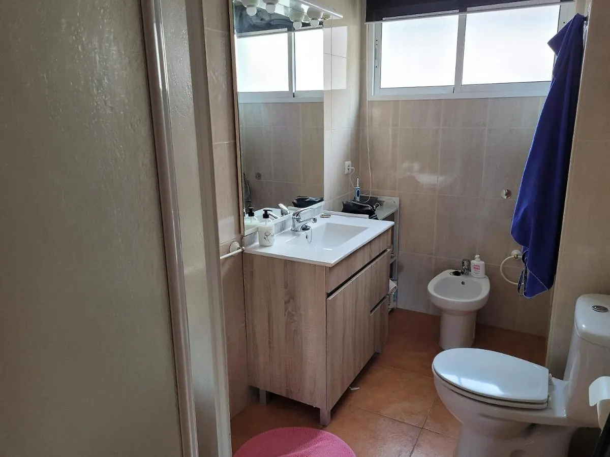Apartamento De Tres Habitaciones En Malaga Carranque 0*,